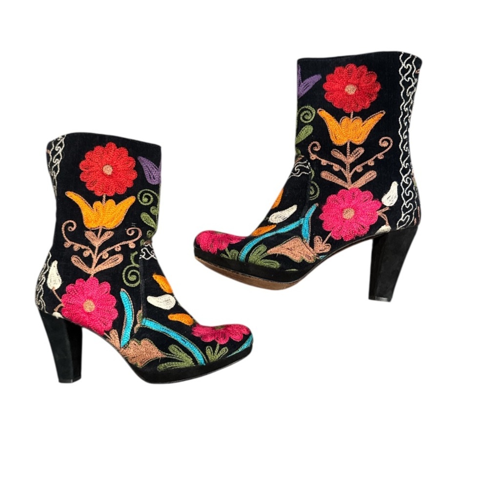 Saratoga Turkish Bazaar Suzani Style Black Multi Embroidered Boots EU 40 US 9 - Picture 5 of 13